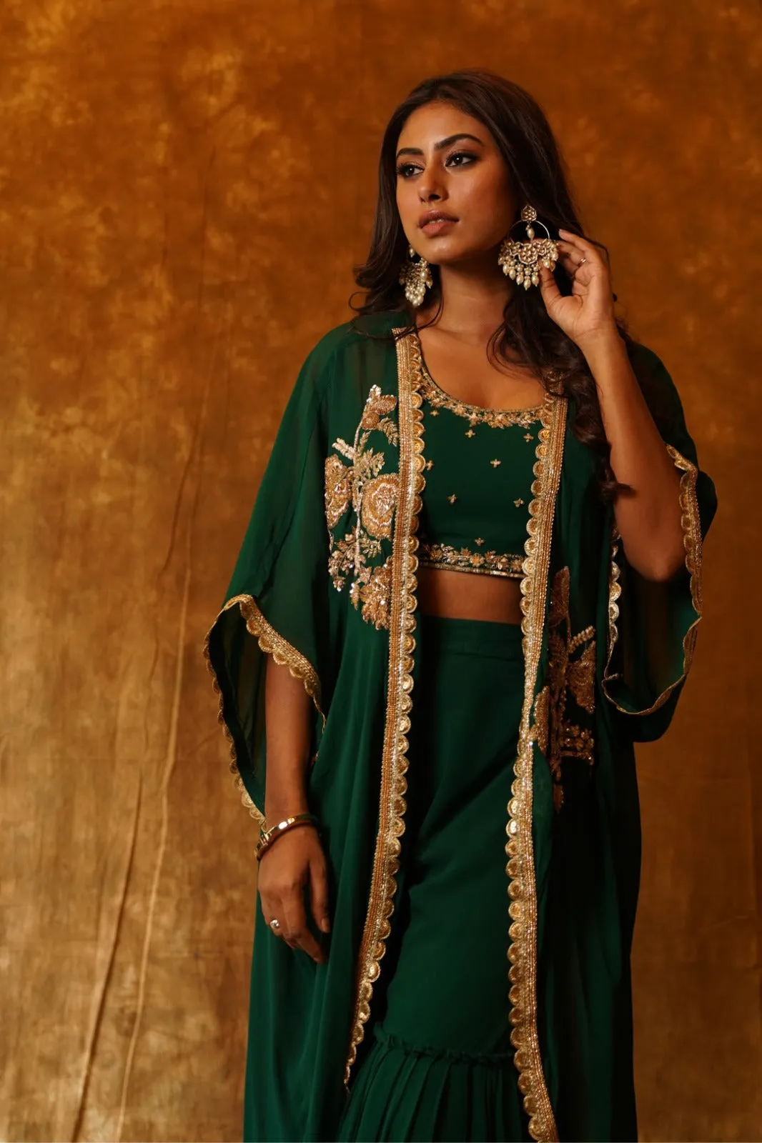 Sharara Cape & Embroidered Inner Set in Emerald Green