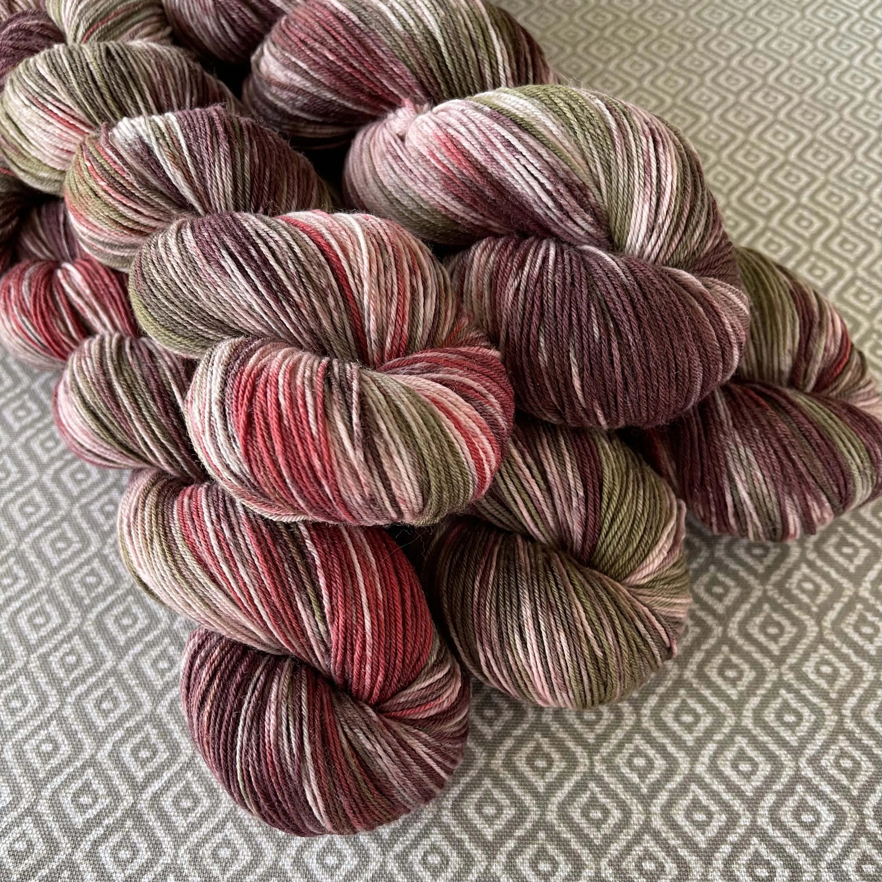 Simply Sock Yarn - Paper Roses